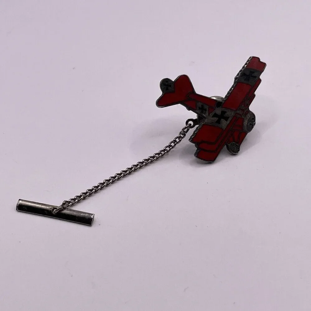 IRON CROSS WORLD WAR 1 FOKKER‎ TRI-PLANE RED PIN PINBACK SILVER TONE METAL VTG